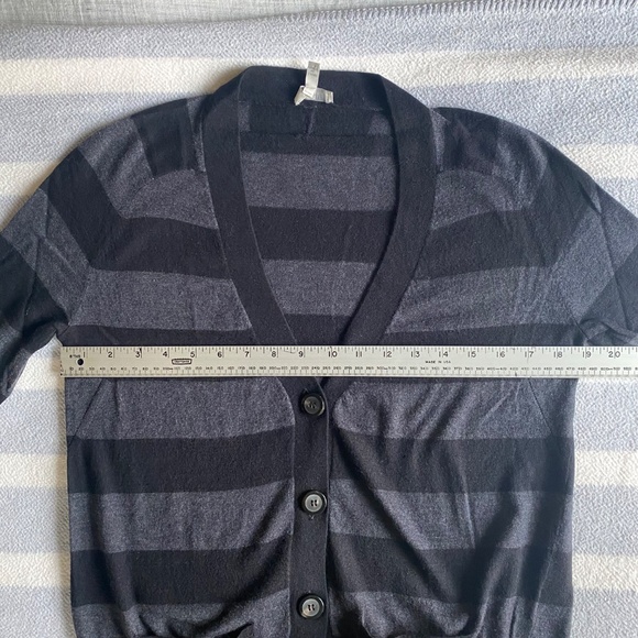 Joie black and grey striped v neck cardigan with pockets and 3/4 sleeves Sz S - Picture 5 of 8